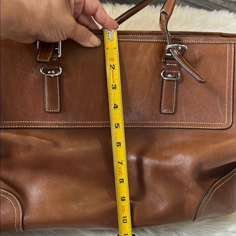 Coach vintage elegant  Tan Leather Handbag - Picture 7 of 10